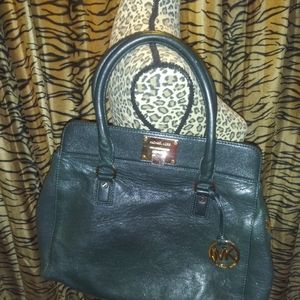 Michael Kors Authentic purse and matching wallet